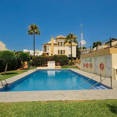 Beautiful Townhouse Walking Distance To The Beach In Costabella, Marbella Exterior photo