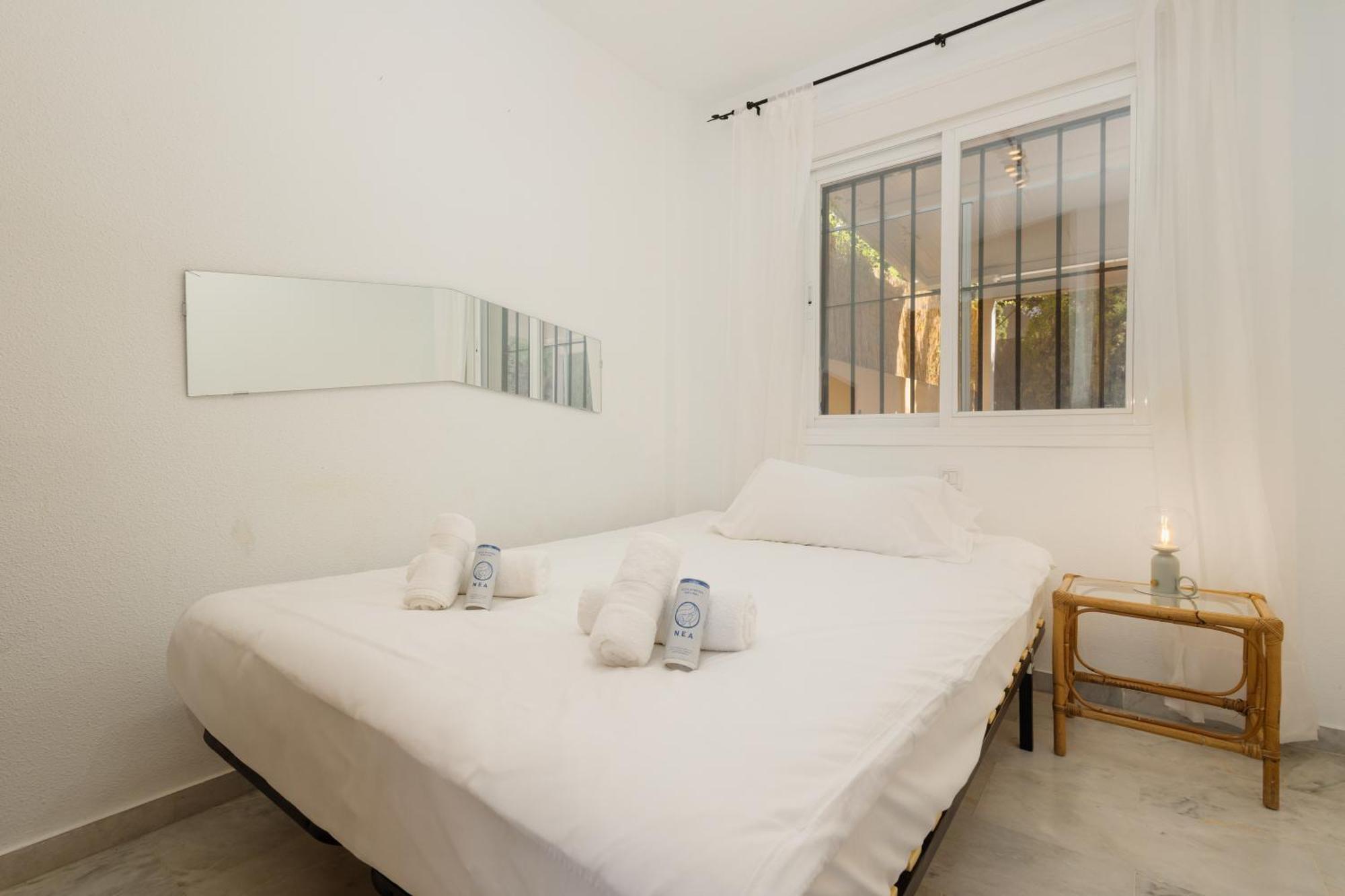 Beautiful Townhouse Walking Distance To The Beach In Costabella, Marbella Exterior photo