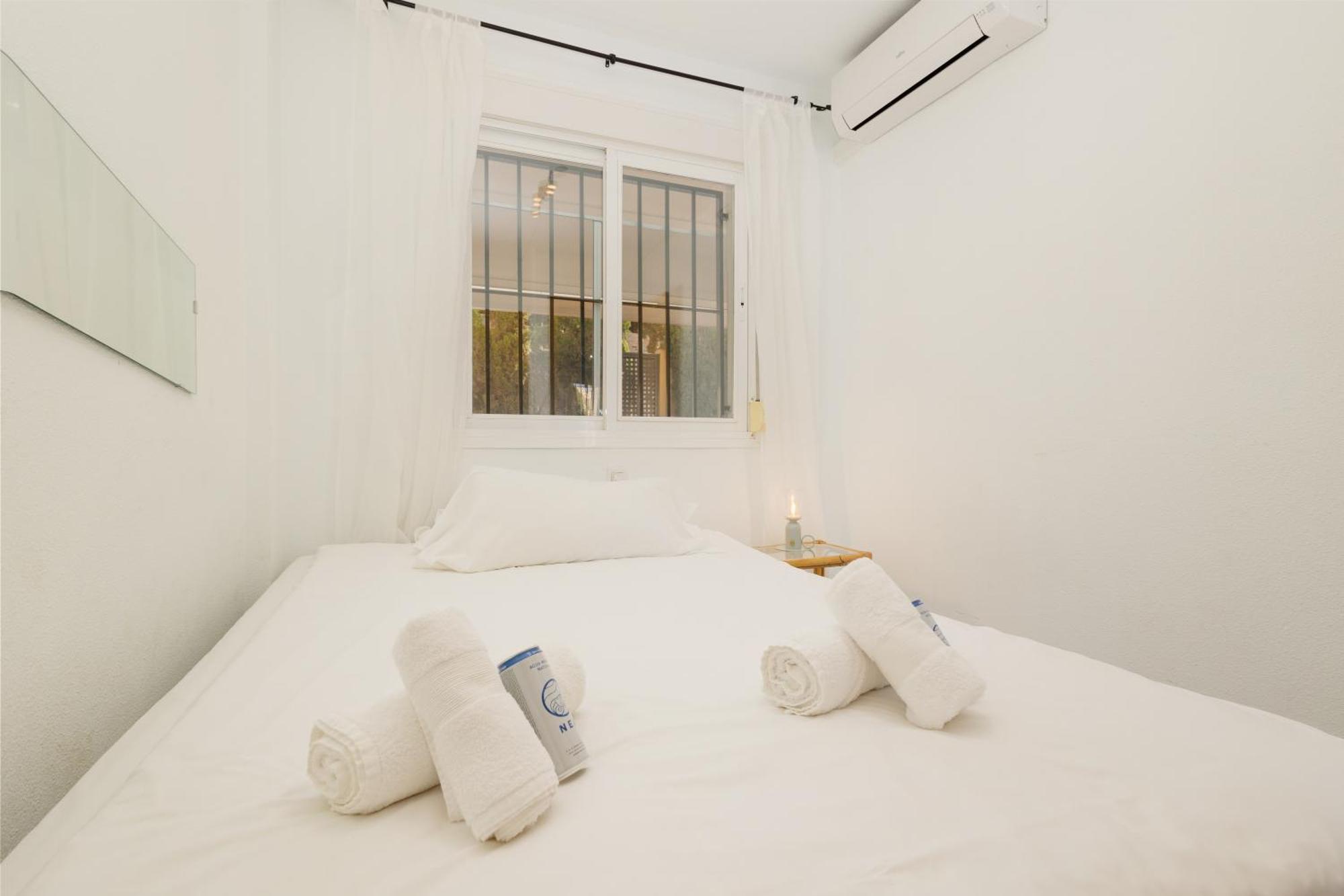 Beautiful Townhouse Walking Distance To The Beach In Costabella, Marbella Exterior photo